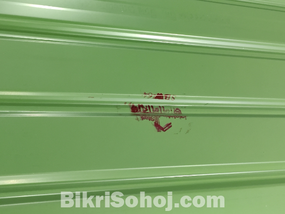 জালালাবাদের রঙ্গিন টিন